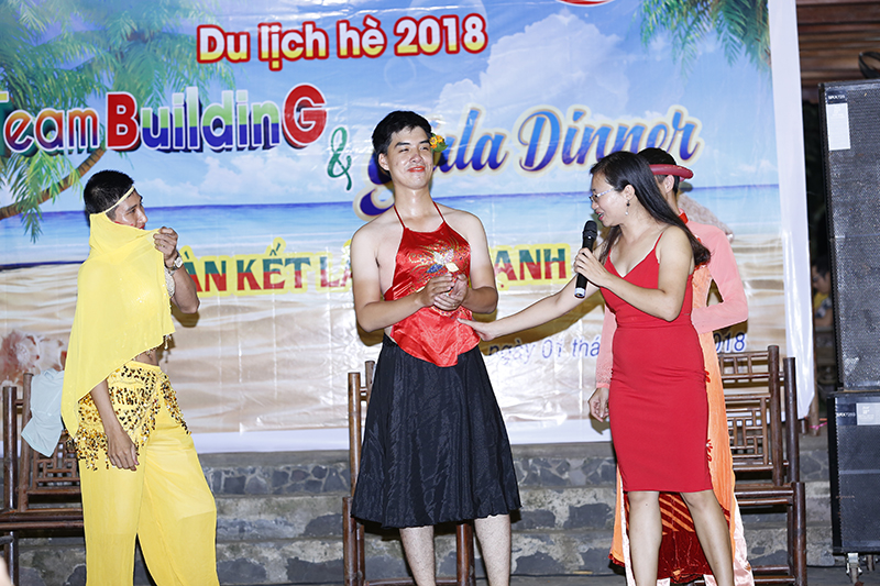 Kỷ niệm 16 năm thành lập Sơn Đạt