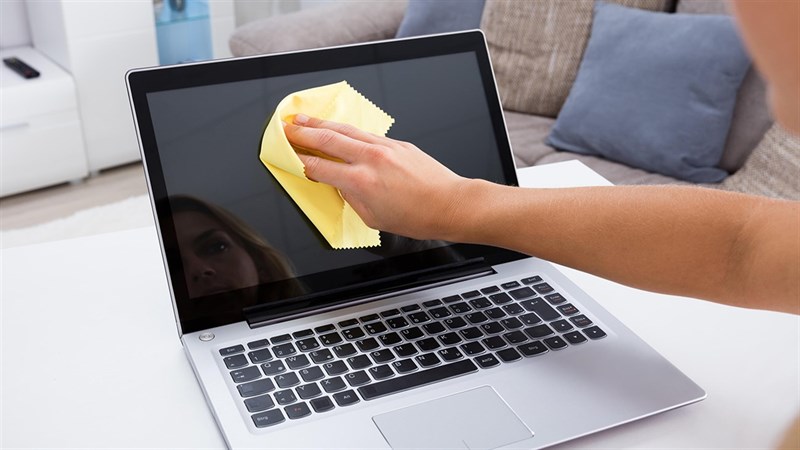 Luôn giữ laptop sạch sẽ và không có bụi bẩn
