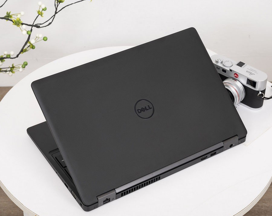 Notebook Se Dell E5580 mang lại hiệu suất đủ để bạn có thể làm gần như mọi công việc