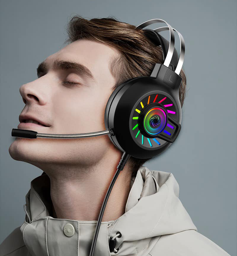 Headphone Coolerplus CPH-X5 có bịt tai rất to, êm ái, thoải mái và thân thiện với làn da