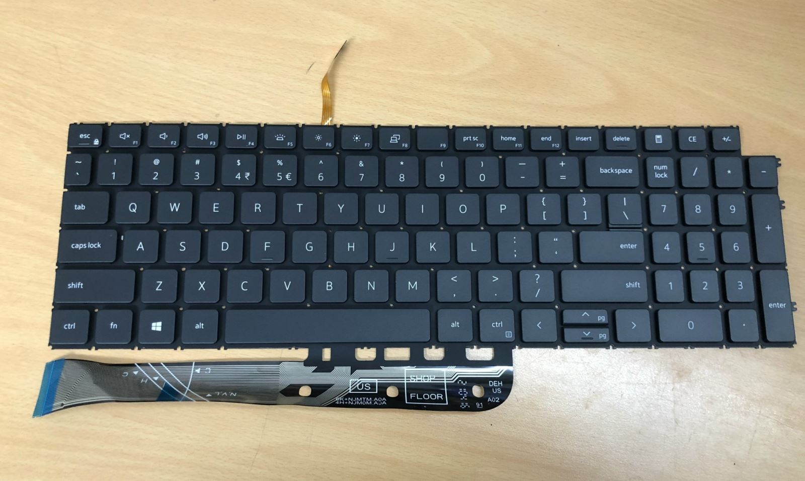 Keyboard Dell Latitude 3511 3520 LED XÁM