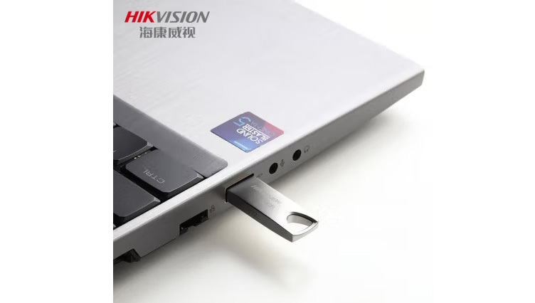 USB Hikvision 32GB M200 được xây dựng bằng vật liệu chất lượng tuyệt vời