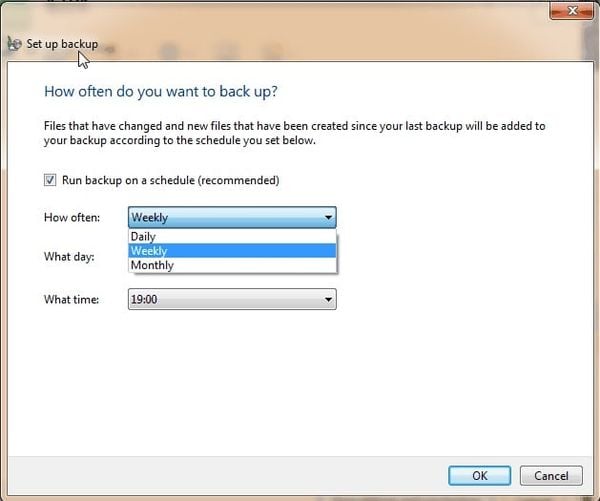 Trong hộp thoại How often do you want to create a backup?,