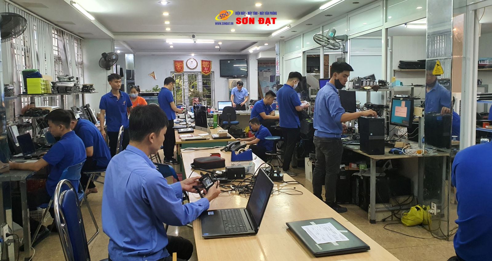 top-5-may-cu-danh-cho-hoc-sinh-sinh-vien-gia-chi-5-trieu-7