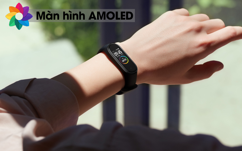 Màn hình AMOLED trên Mi Band 4 Màn hình AMOLED trên Mi Band 4