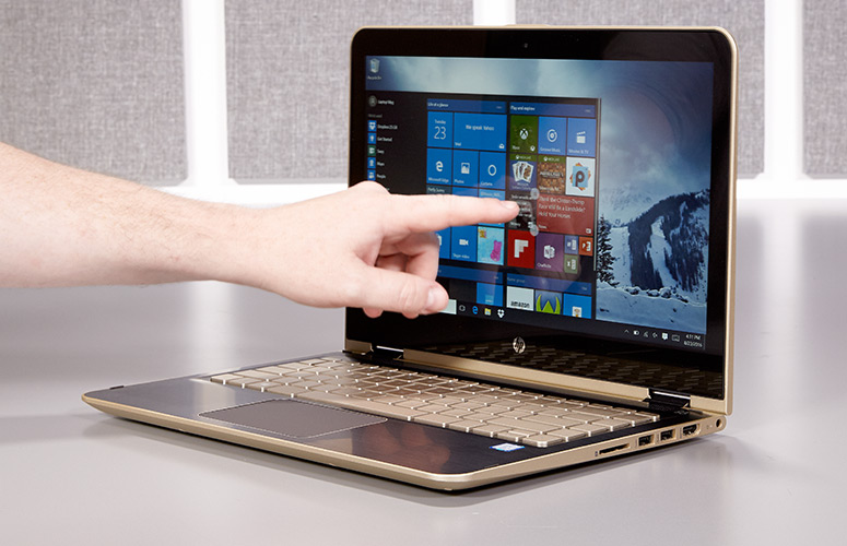 8 thói quen cực kì xấu, mà bất kì người dùng laptop nào cũng dễ dàng mắc phải
