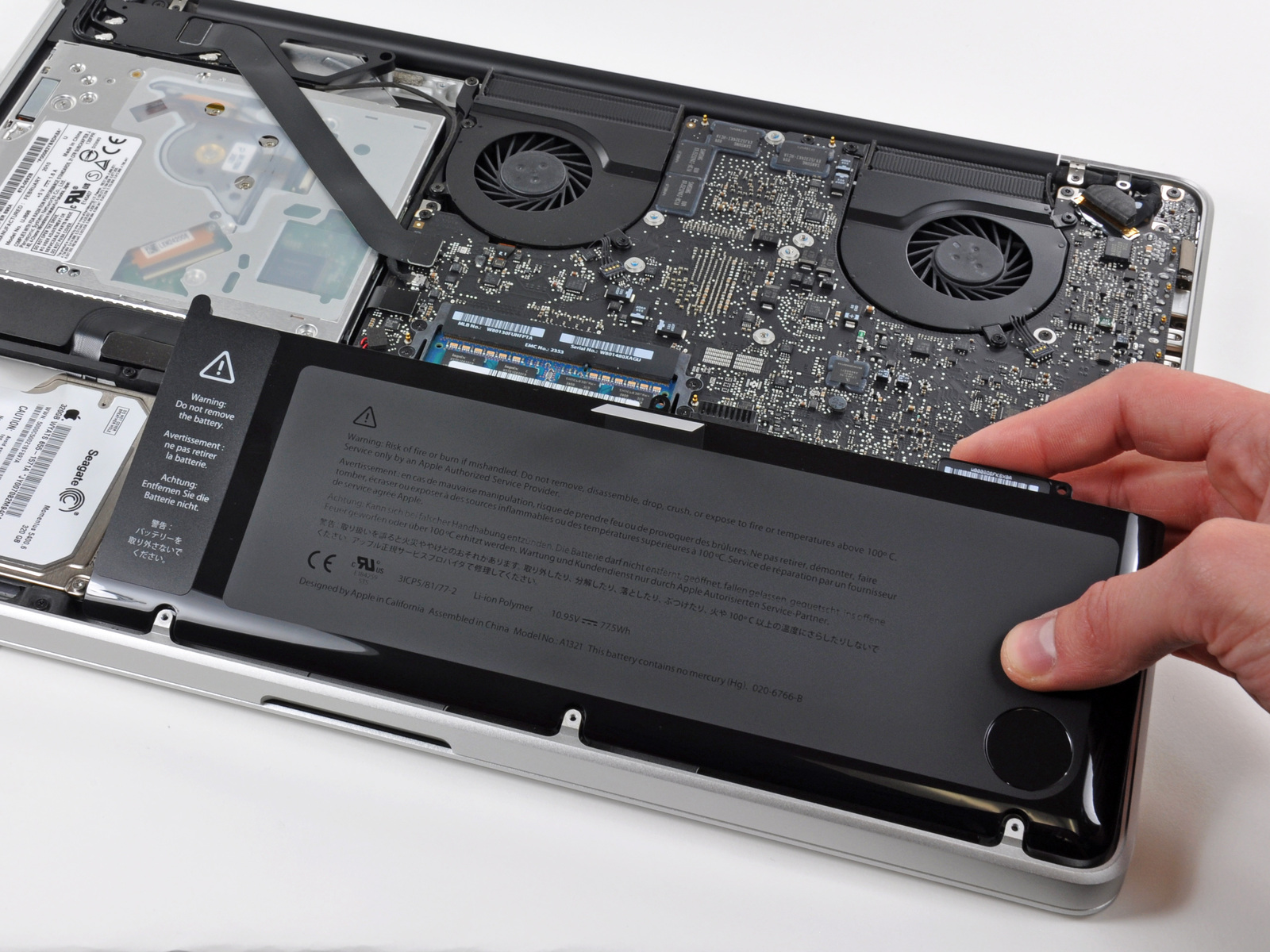 thay pin laptop lenovo
