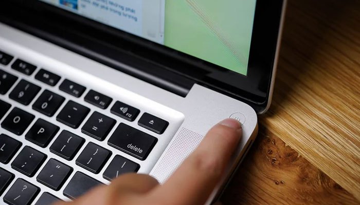8 thói quen cực kì xấu, mà bất kì người dùng laptop nào cũng dễ dàng mắc phải